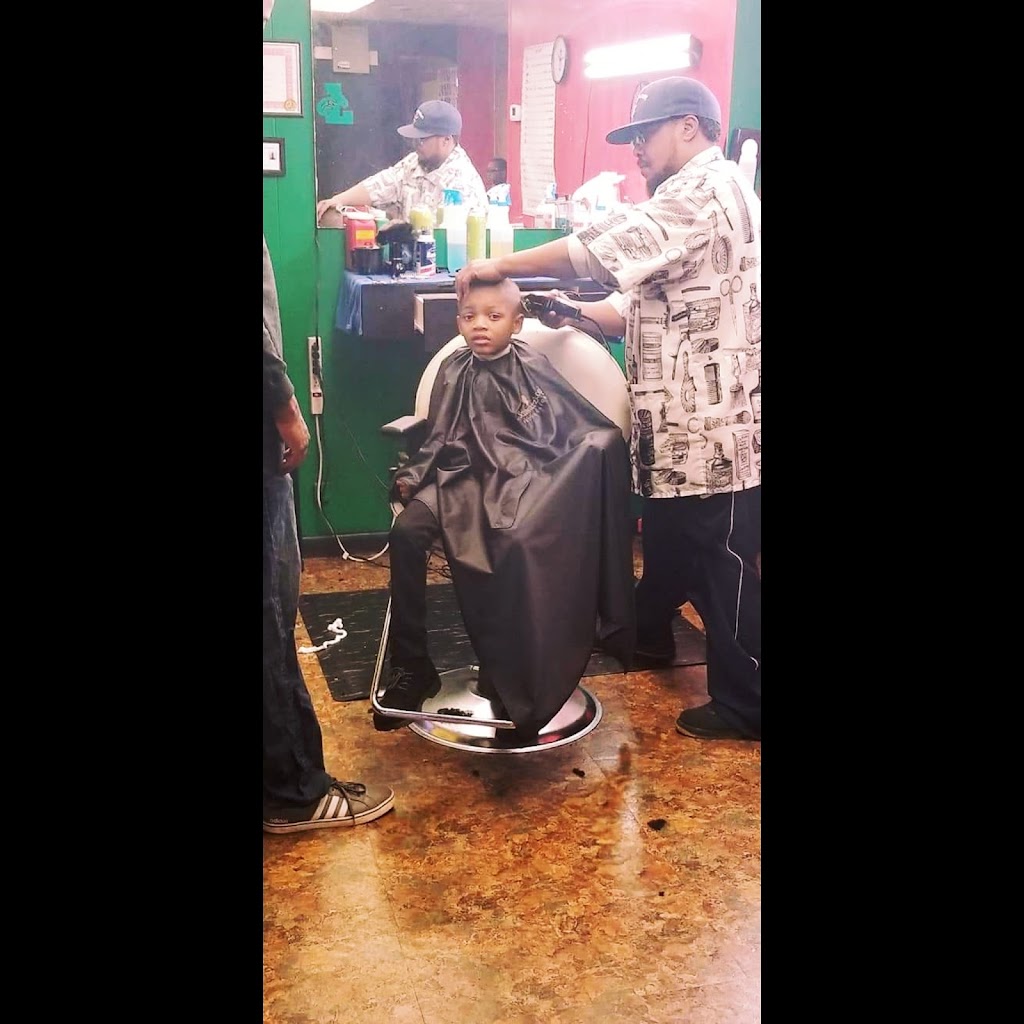 Crawford Cutz Barbershop | 7296 Parkway Dr #100th, Leeds, AL 35094 | Phone: (205) 427-3100