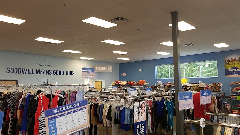 Goodwill | 100 Huntington Ridge Dr, Louisville, KY 40223, USA | Phone: (502) 253-9213