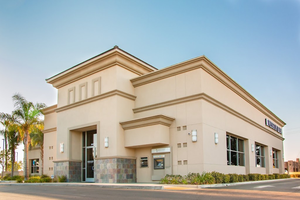 Mission Bank - Shafter | 1110 E Lerdo Hwy, Shafter, CA 93263, USA | Phone: (661) 237-6500