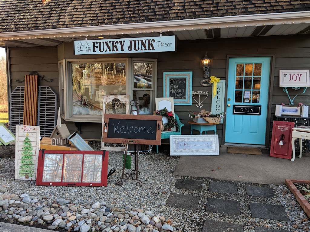 Lori’s Funky Junk Decor | 5667 York Rd., Lahaska, PA 18931, USA | Phone: (215) 794-9444