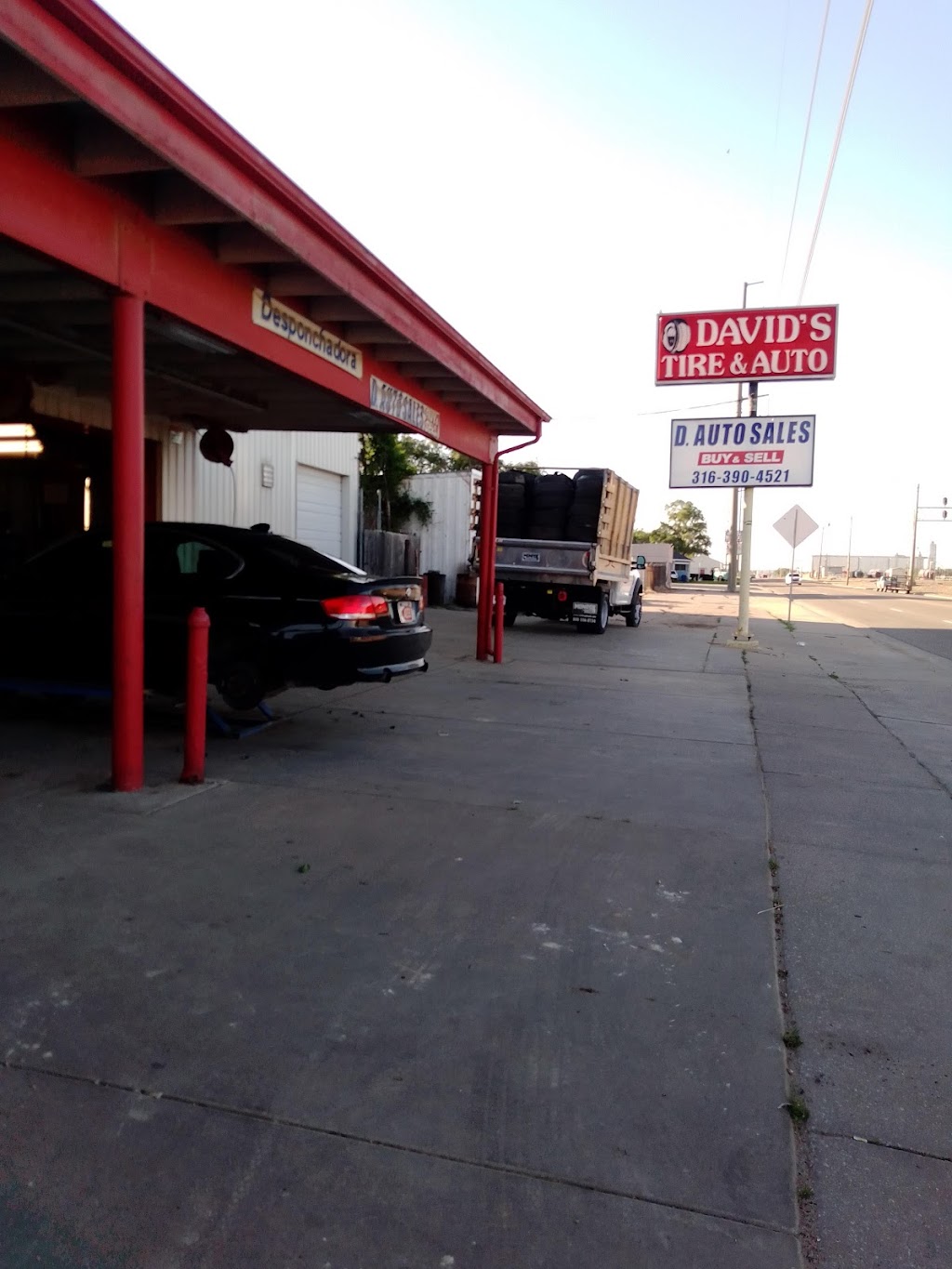 D Tire Shop & Auto Sales | 2401 N Broadway St, Wichita, KS 67219, USA | Phone: (316) 838-1666