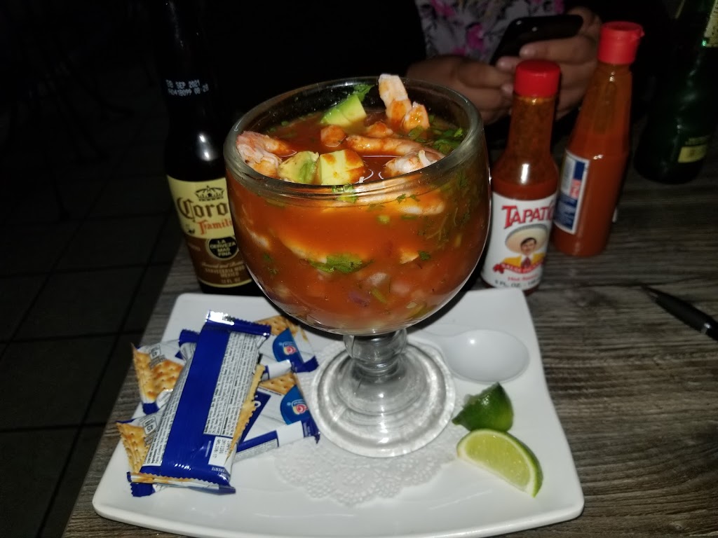 Ceviche Bar "Los Mareados 2", estilo Nayarit | 138 N Harvard St, Hemet, CA 92543, USA | Phone: (951) 391-6015