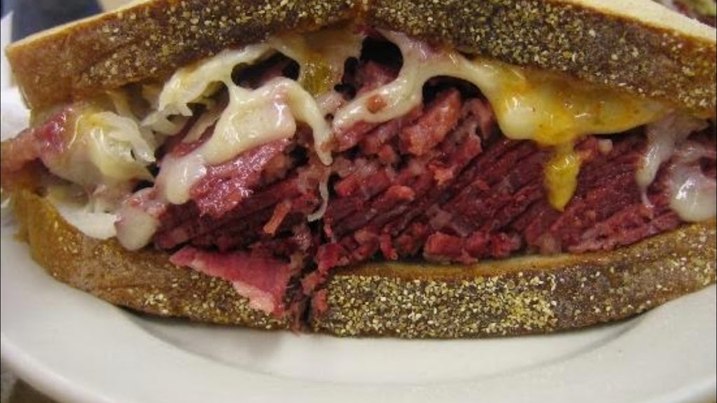 Johnny Pastrami’s Breakfast and Lunch | 296 Ontario St, St. Catharines, ON L2R 5L7, Canada | Phone: (905) 988-1111