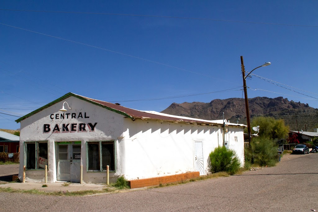 Juans Central Bakery | 70 N Pinal Ave, Superior, AZ 85173, USA | Phone: (480) 708-3352