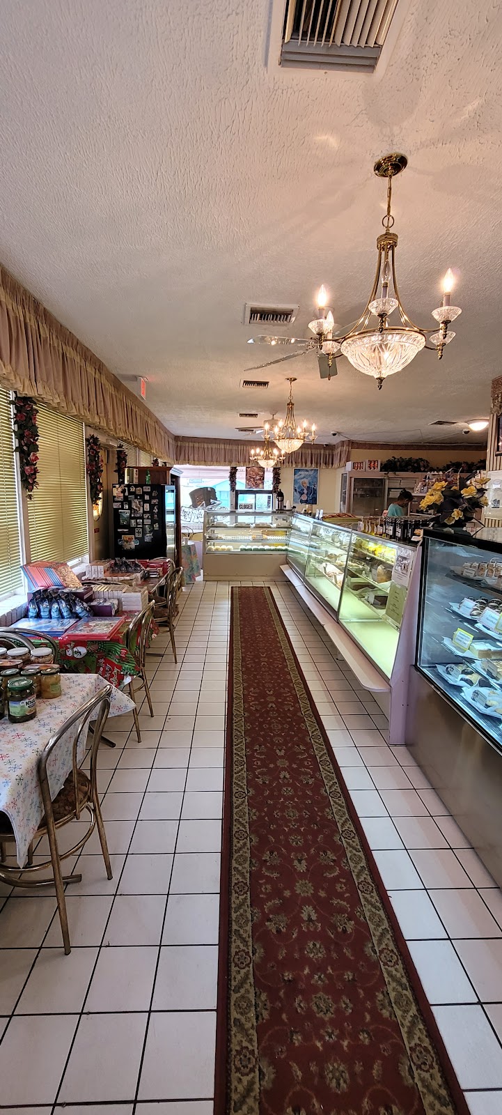 Cafe Mozart German Bakery | 6754 4th St N #6843, St. Petersburg, FL 33702, USA | Phone: (727) 521-1333