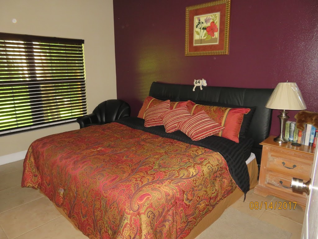 Casa Puente Guest House | 12703 Linda Dr, Tampa, FL 33612, USA | Phone: (813) 417-1951