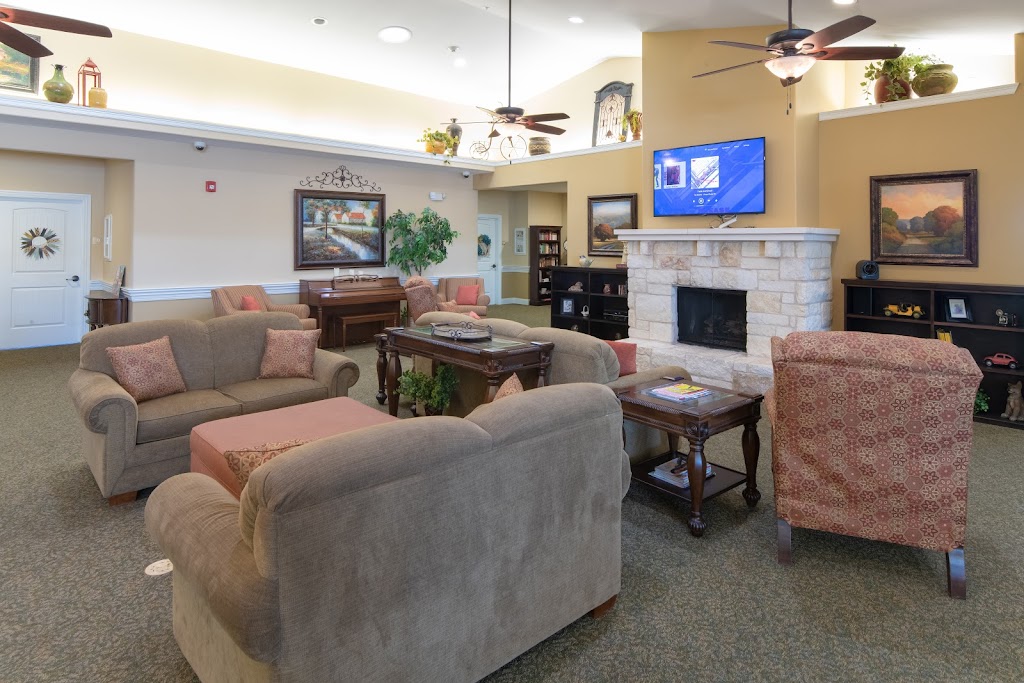 New Haven Assisted Living and Memory Care of Kyle | 107 Creekside Trail, Kyle, TX 78640, USA | Phone: (512) 201-2868