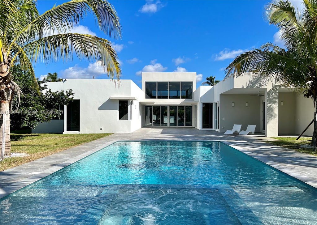 Carlos Rojas - Miami Realtor Douglas Elliman Real Estate | 15274 SW 173rd Ln, Miami, FL 33187, USA | Phone: (305) 985-2272