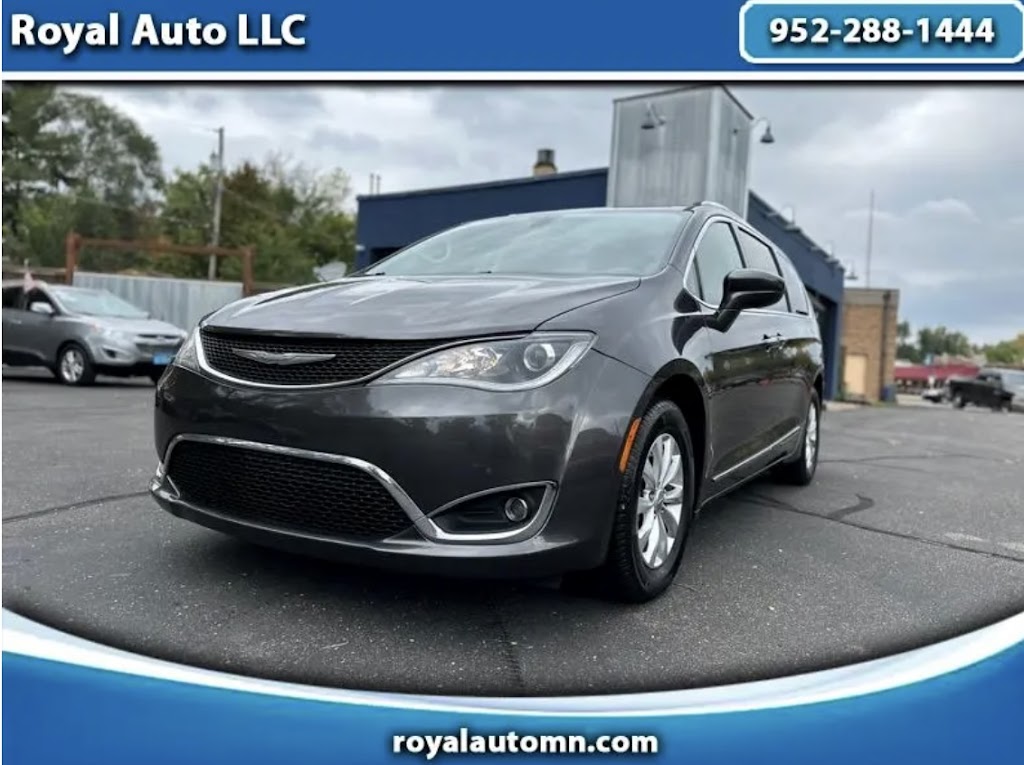 Royal Auto | 174 3rd St S, Bayport, MN 55003, USA | Phone: (952) 288-1444