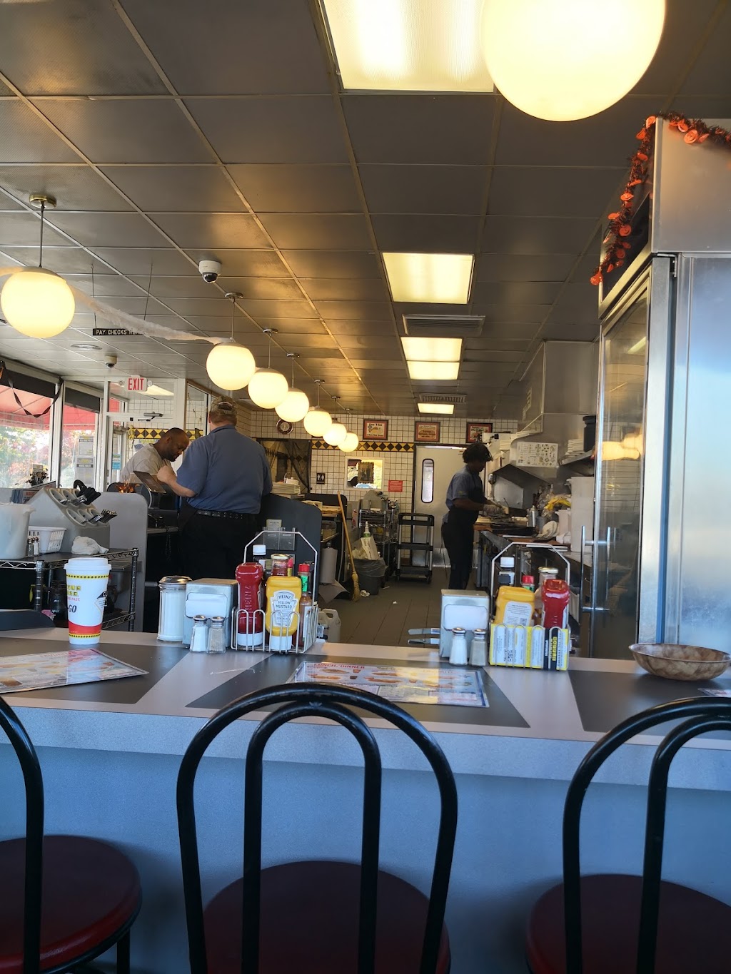 Waffle House | 1054 Mebane Oaks Rd, Mebane, NC 27302, USA | Phone: (919) 563-2565