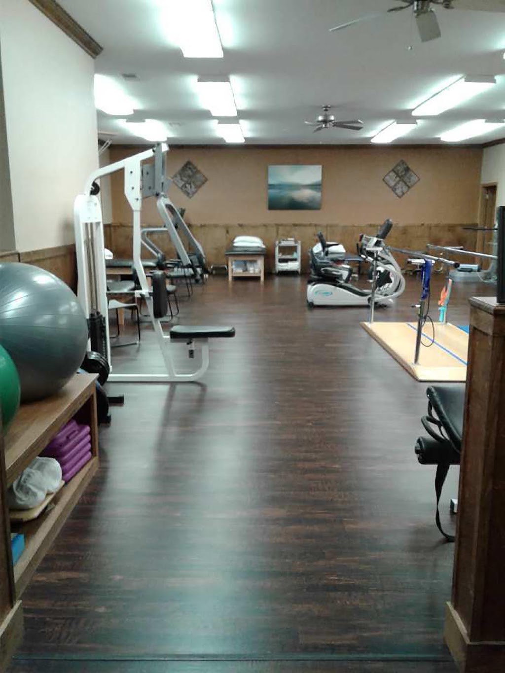 ApexNetwork Physical Therapy | 607 Litchfield Rd, Gillespie, IL 62033, USA | Phone: (217) 280-4405