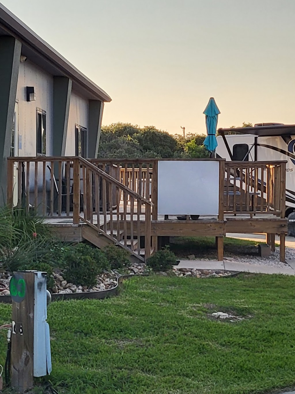 Redfish Bay RV Park | 300 E Beasley Ave, Aransas Pass, TX 78336, USA | Phone: (361) 226-1389