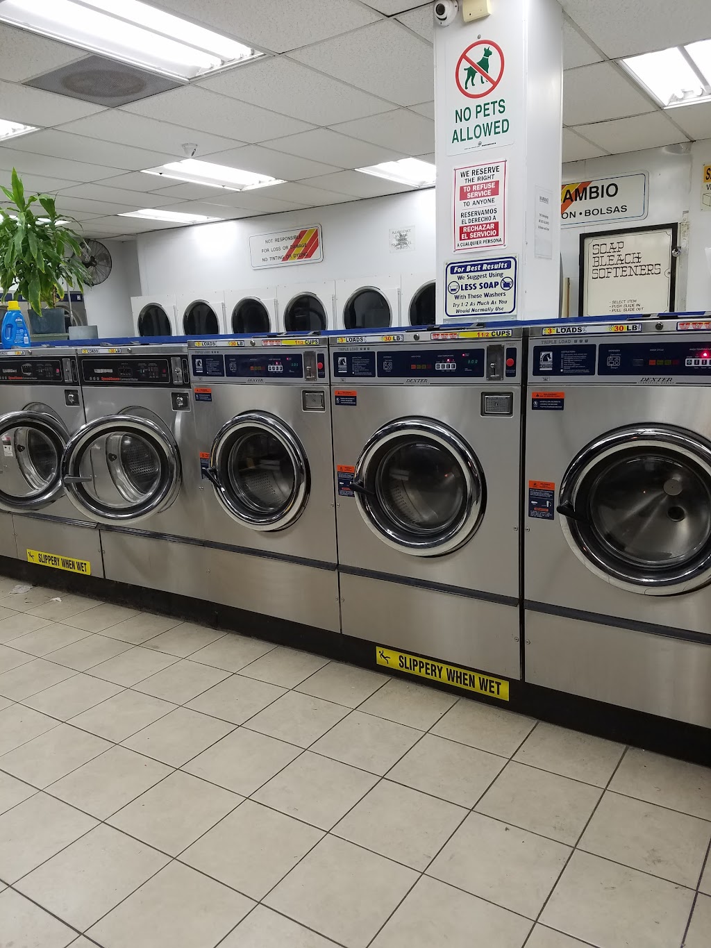 Launderland Coin Laundry | 551 Francisquito Ave # F, West Covina, CA 91790, USA | Phone: (626) 918-7497