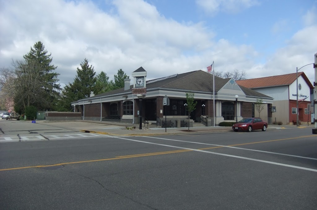 State Bank of Cross Plains - Black Earth | 1030 Mills St, Black Earth, WI 53515, USA | Phone: (608) 767-2553