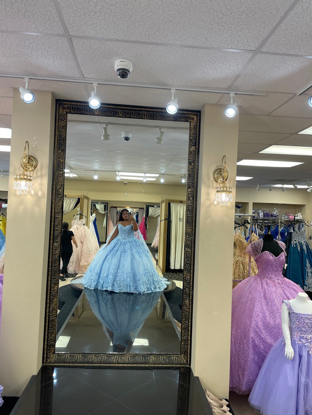 Cinderellas Gowns | Northwest, 700 Beaver Ruin Rd STE C, Lilburn, GA 30047, USA | Phone: (770) 921-8474