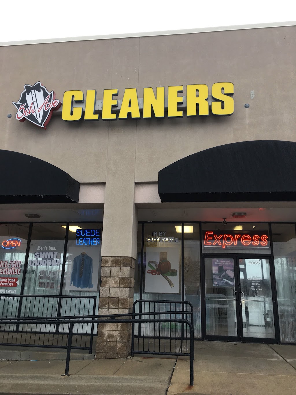 5th Ave Dry Cleaners | 6065 Haggerty Rd, West Bloomfield Township, MI 48322, USA | Phone: (248) 926-9800