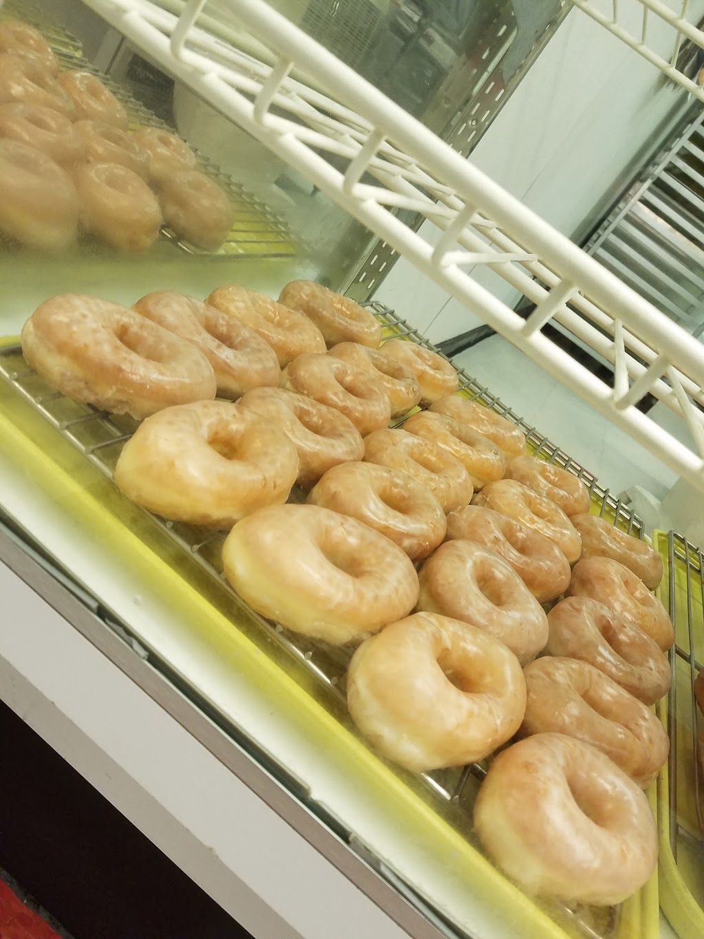 Donut Palace | 2302 TX-121, Lewisville, TX 75067, USA | Phone: (972) 315-7566