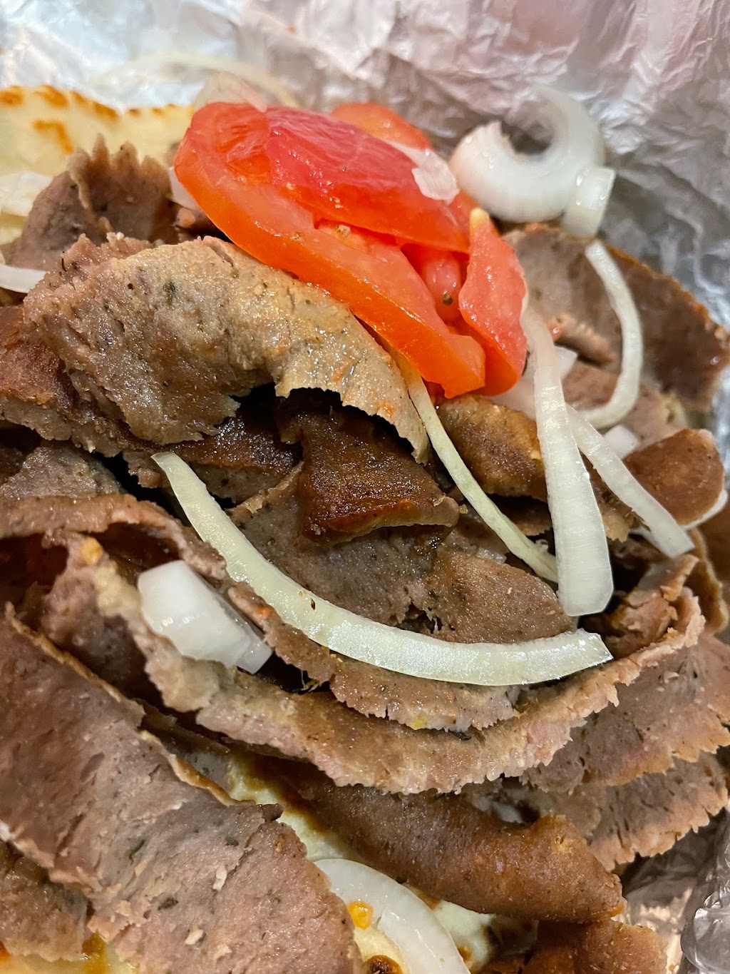 Guss Gyros | 2100 Douglas Ave, Racine, WI 53402, USA | Phone: (262) 898-1085