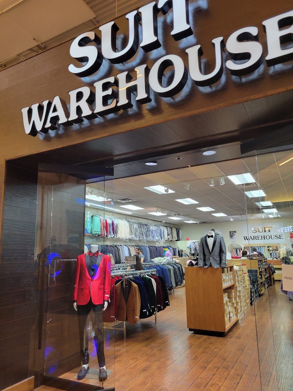 Suit Warehouse | 3000 Grapevine Mills Pkwy, Grapevine, TX 76051, USA | Phone: (972) 874-9516