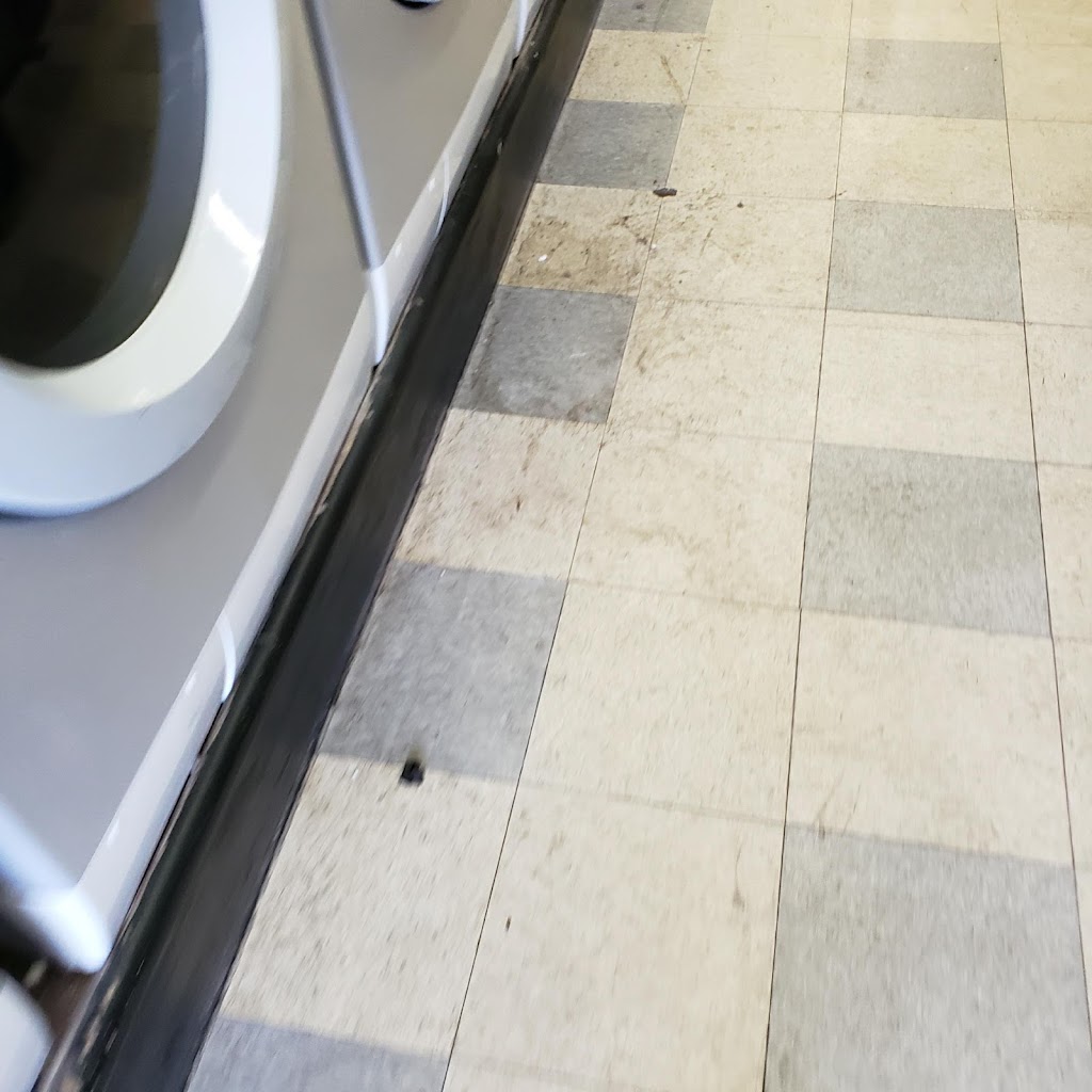 Cedarburg Coin Laundry | W63N150 W Washington St, Cedarburg, WI 53012, USA | Phone: (414) 651-0122