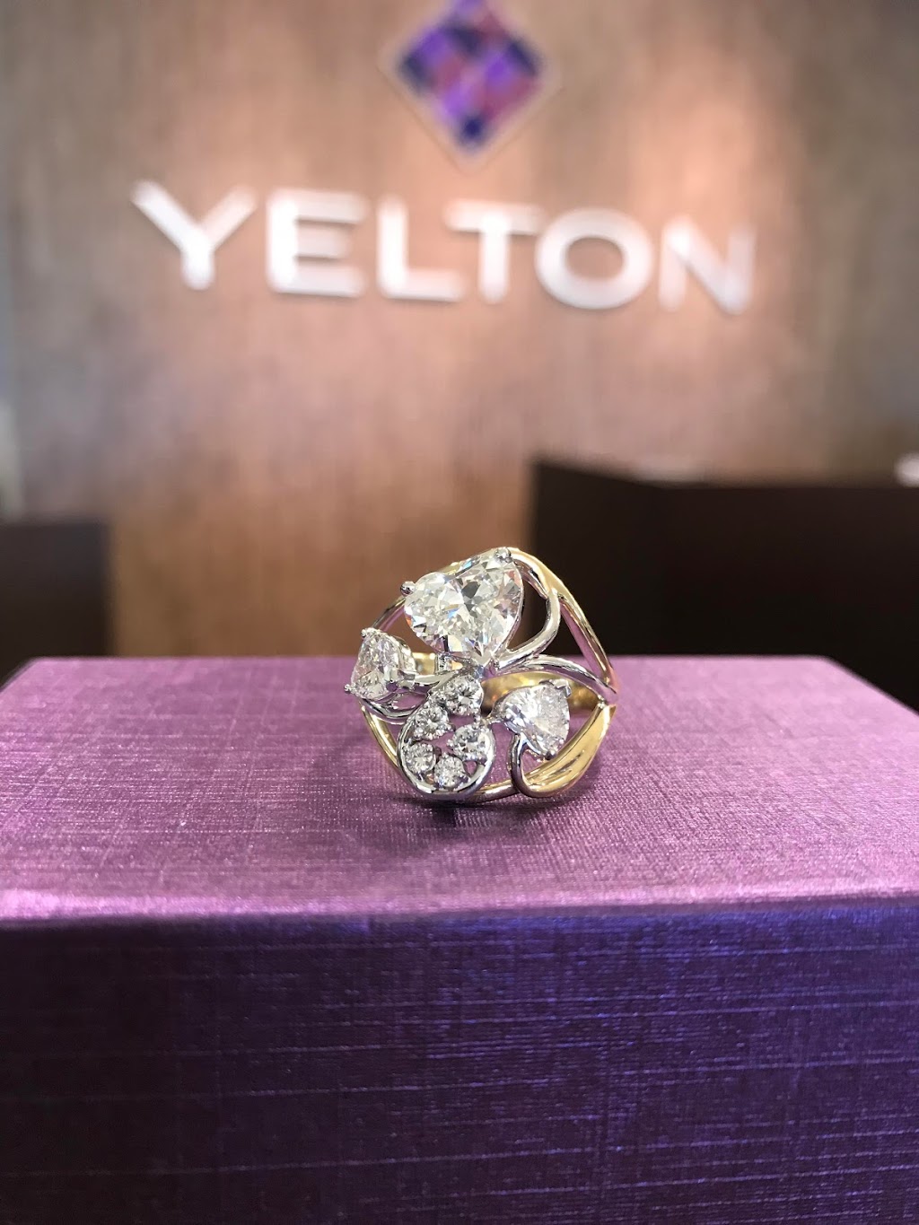 Yelton Fine Jewelers | 9263 Schulze Dr, West Chester Township, OH 45069, USA | Phone: (513) 860-1750