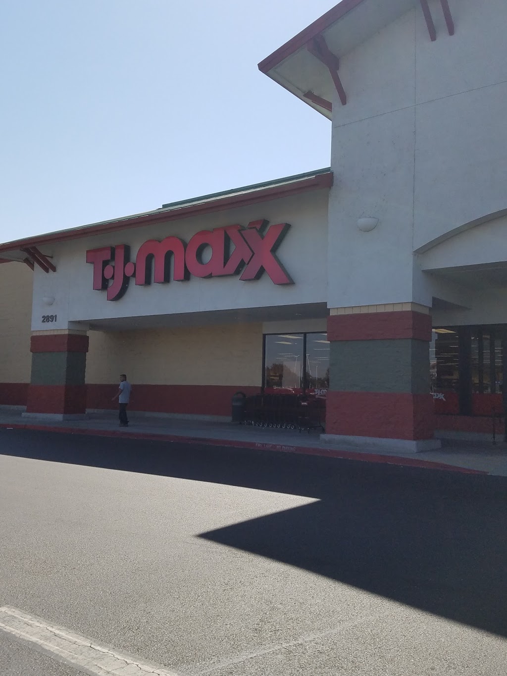 T.J. Maxx | 2891 Countryside Dr, Turlock, CA 95380, USA | Phone: (209) 656-8005