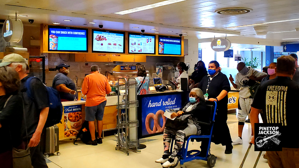 Auntie Annes | OHare International Airport Terminal 1, Concourse C, Gate C18, Chicago, IL 60666, USA | Phone: (877) 778-9588