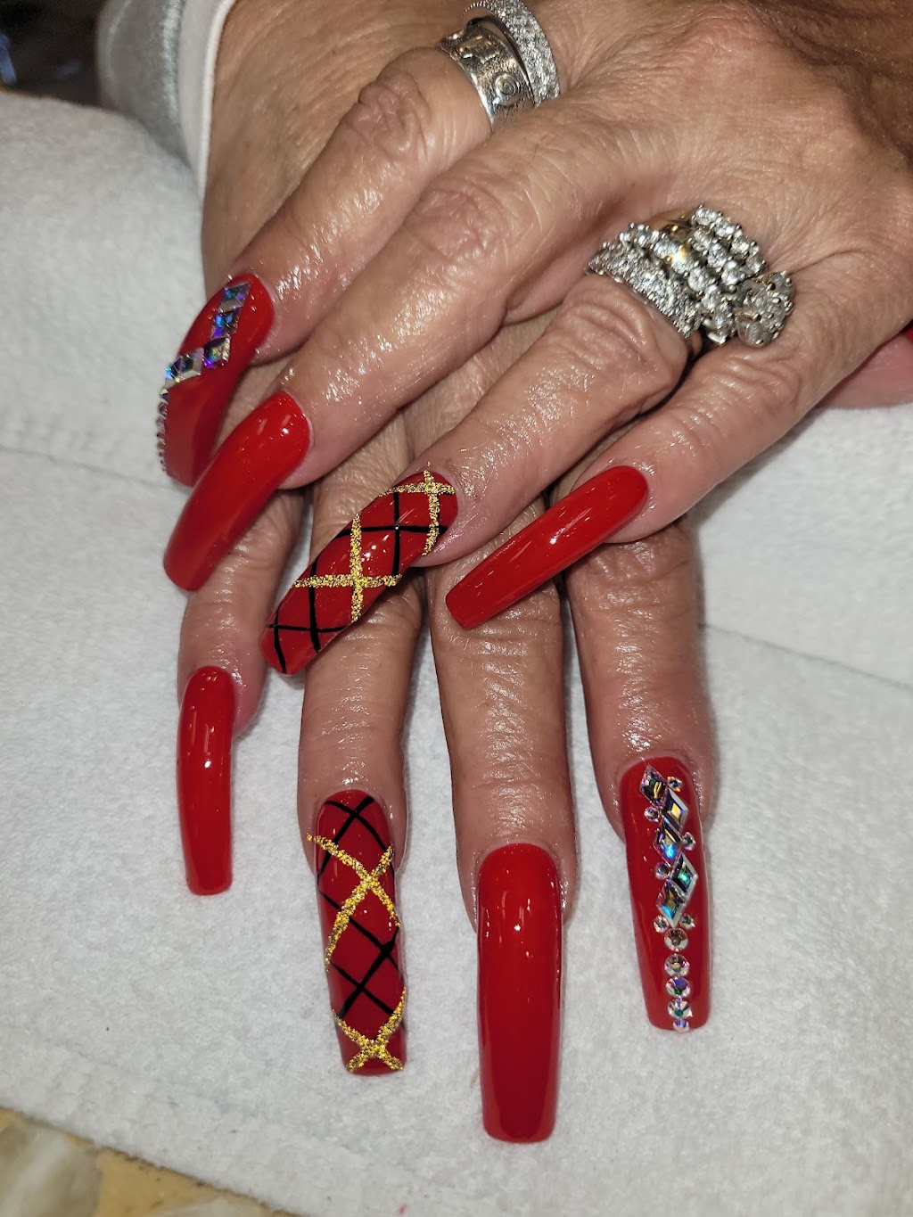 Unique Hair & Nails | 22310 Barton Rd # C, Grand Terrace, CA 92313, USA | Phone: (909) 777-3629