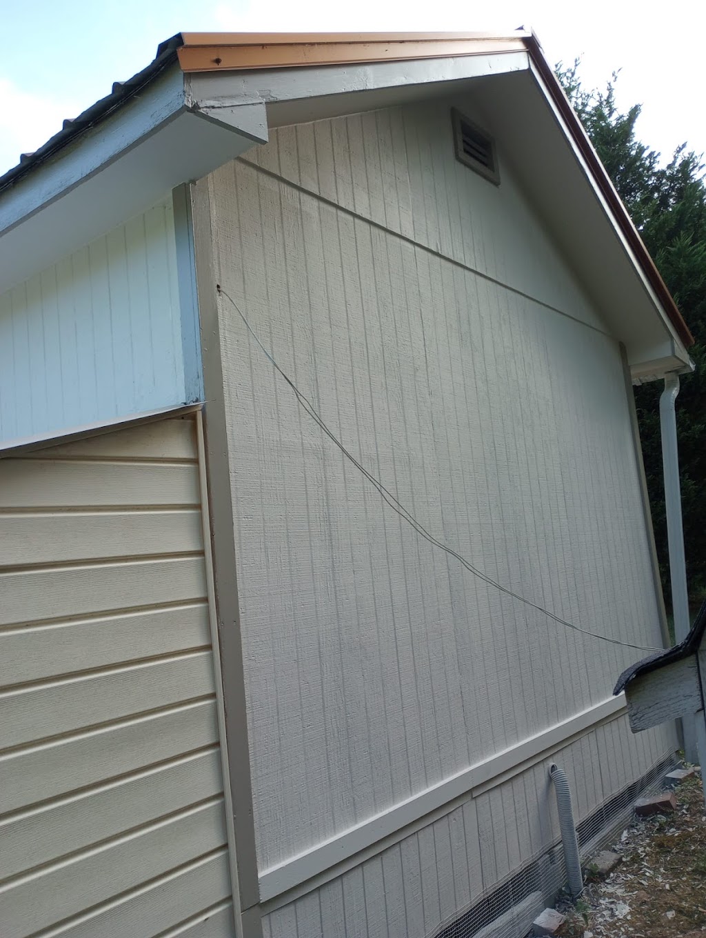 Rodriguez painting | 718 High Knob Trail, Seagrove, NC 27341, USA | Phone: (336) 953-9267