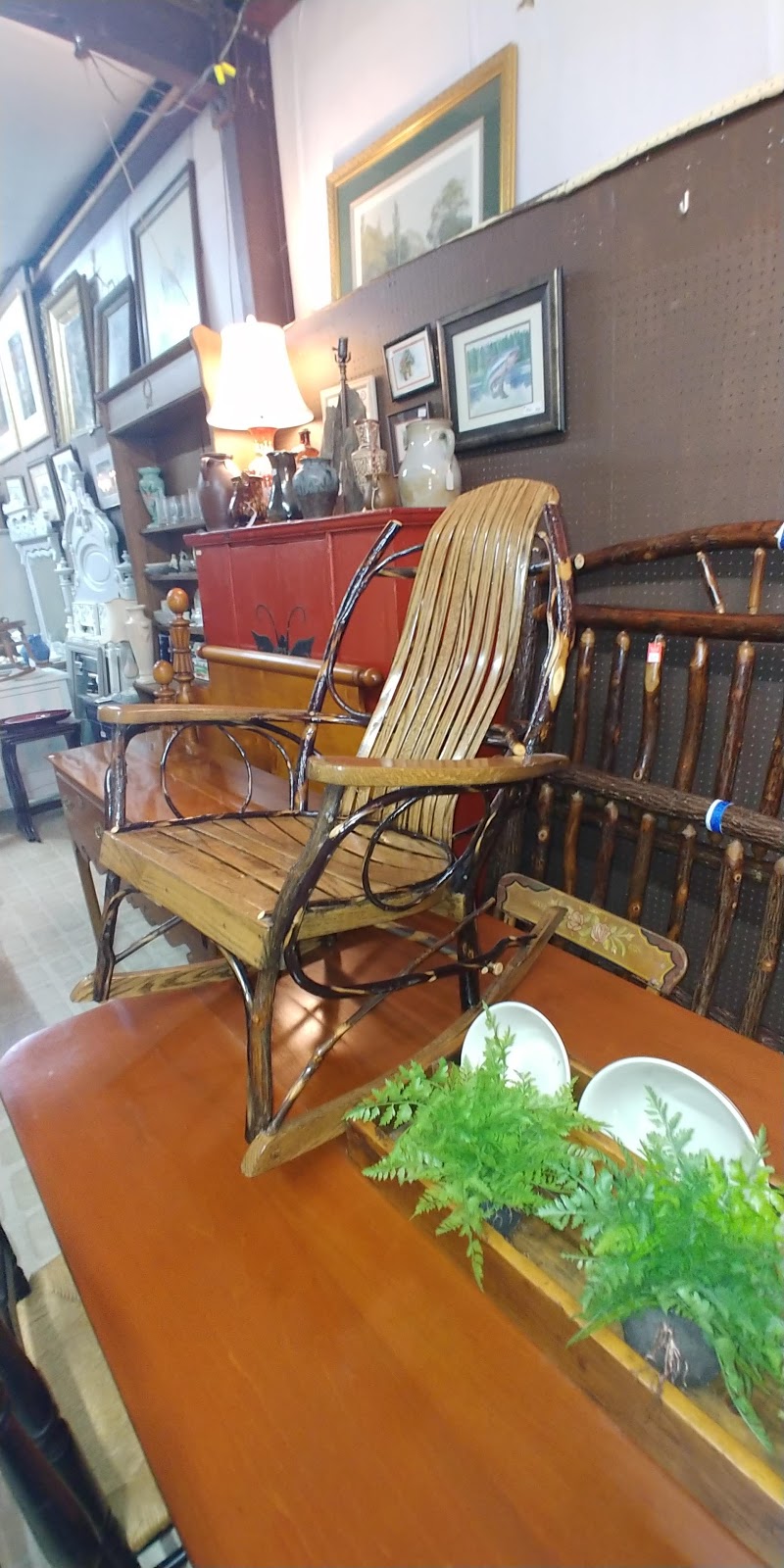 Chelsea Antique Mall | 14569 US-280, Chelsea, AL 35043 | Phone: (205) 678-2151