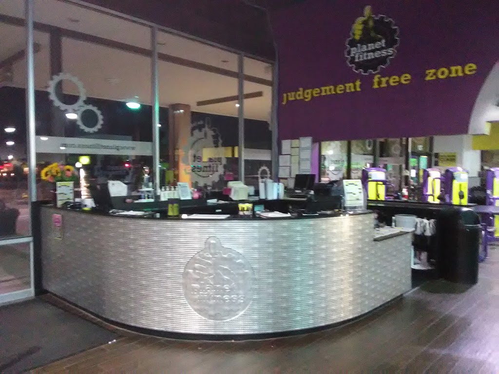 Planet Fitness | 695 Providence Hwy, Dedham, MA 02026, USA | Phone: (781) 355-4000