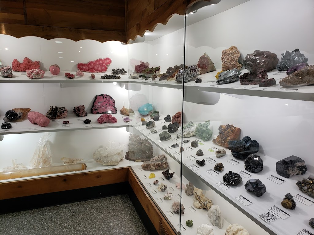 Rice Northwest Museum of Rocks & Minerals | 26385 NW Groveland Dr, Hillsboro, OR 97124, USA | Phone: (503) 647-2418