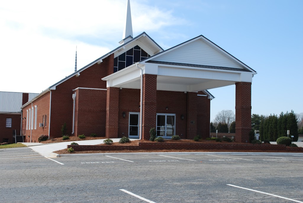 Kerwin Baptist Church | 4520 Old Hollow Rd, Kernersville, NC 27284, USA | Phone: (336) 993-5192
