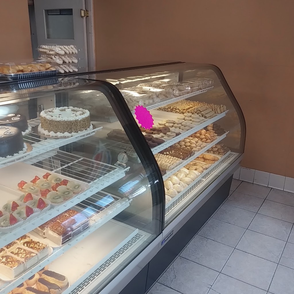 Marals Pastry | 17654 Vanowen St, Van Nuys, CA 91406, USA | Phone: (818) 705-8921