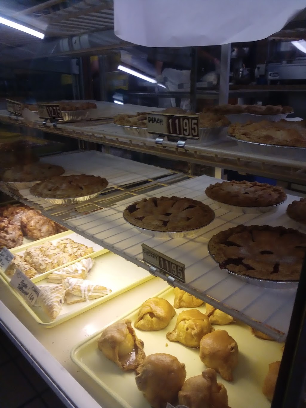 MacQueen Orchards | 7605 Garden Rd, Holland, OH 43528, USA | Phone: (419) 865-2916