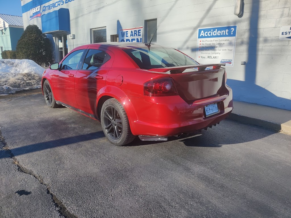 Maaco Auto Body Shop & Painting | 1741 Chrisler Ave, Schenectady, NY 12303, USA | Phone: (518) 723-0943