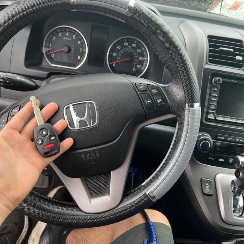 Yale KeyExpress | 23314 Valencia Blvd, Valencia, CA 91355, USA | Phone: (800) 331-9181