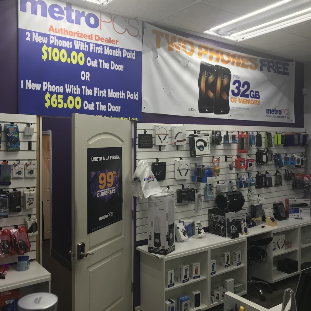 Metro by T-Mobile | 27135 Van Dyke Ave, Warren, MI 48093 | Phone: (586) 393-6900