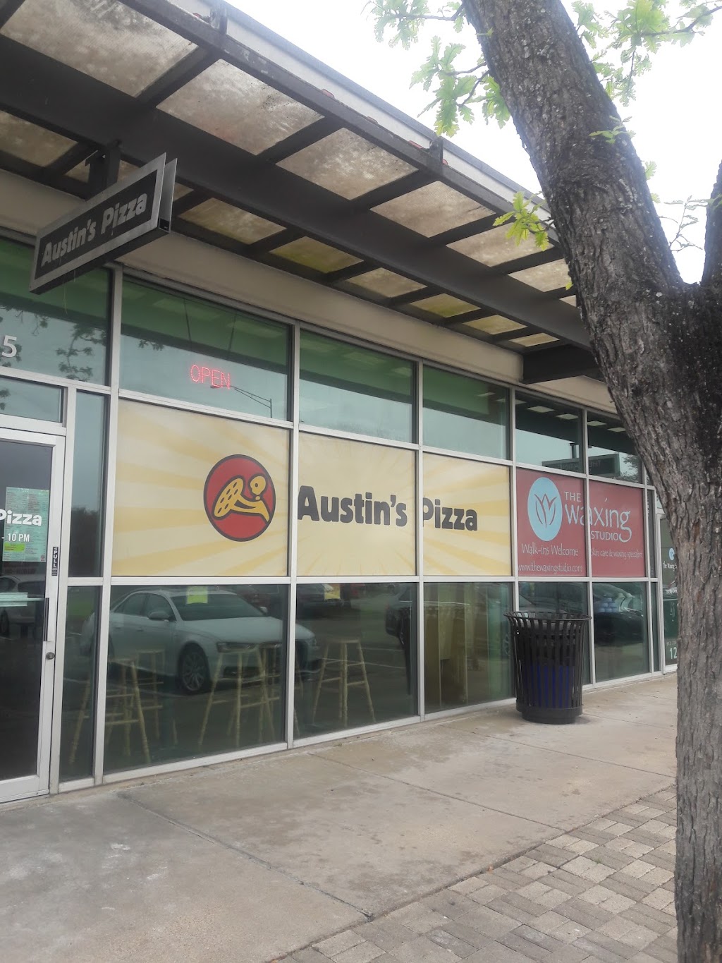 Austins Pizza William Cannon/Brodie | 3601 W William Cannon Dr, Austin, TX 78749 | Phone: (512) 717-8763