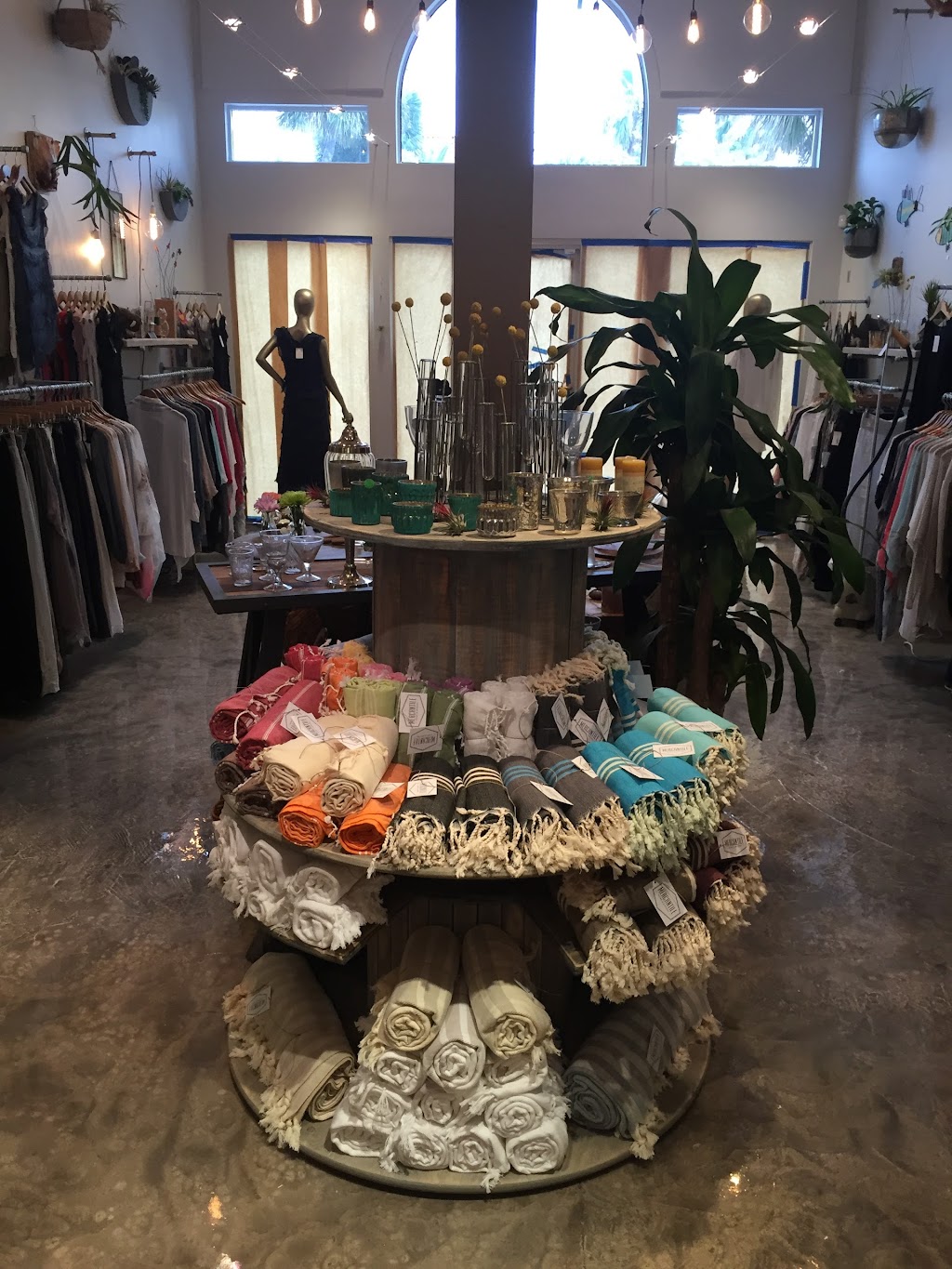 Mercantile Home & Apparel | 468 John Ringling Blvd, Sarasota, FL 34236 | Phone: (941) 388-0059