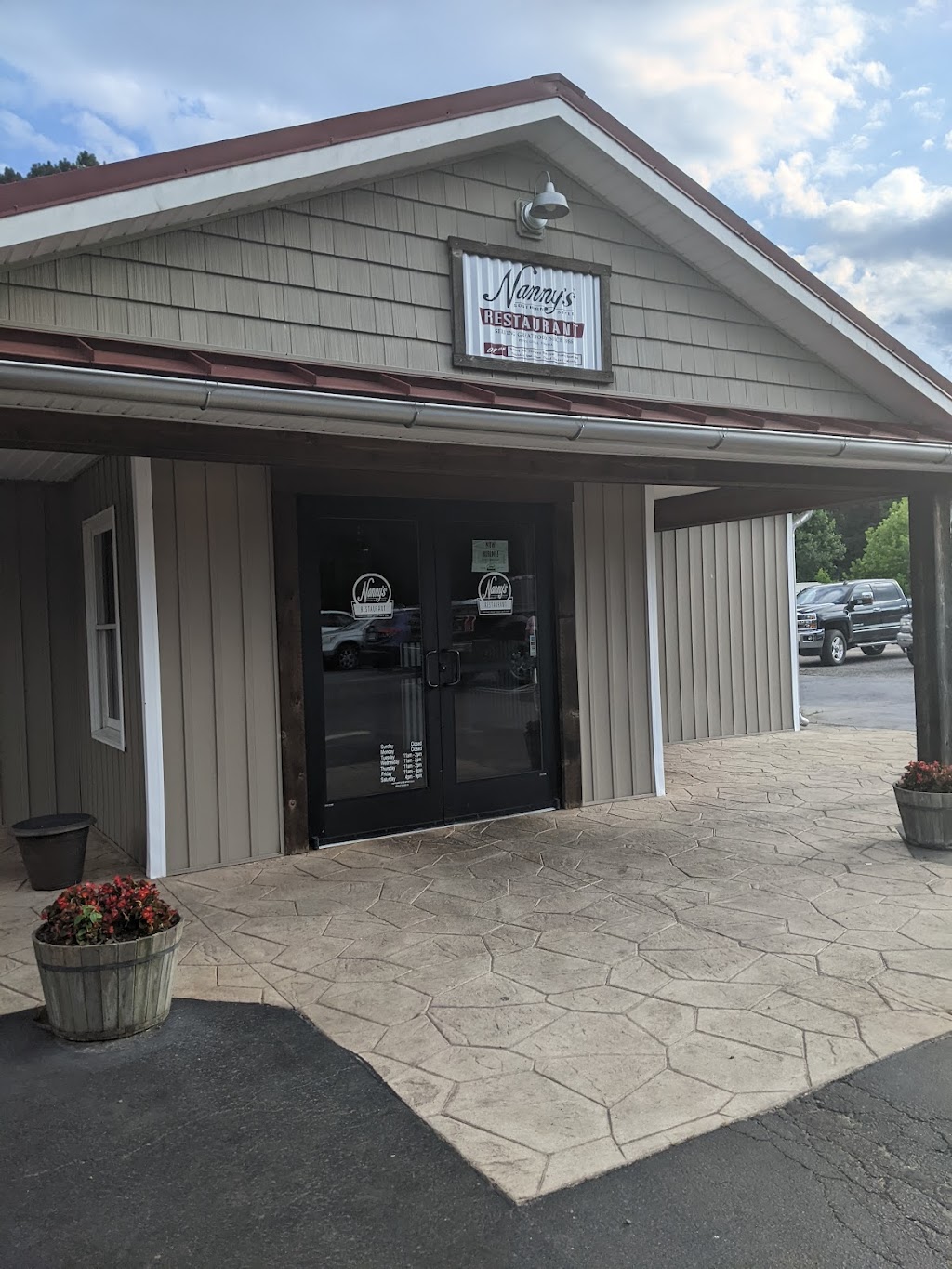 Nannys Restaurant | 11900 S Crater Rd, Petersburg, VA 23805, USA | Phone: (804) 733-6619