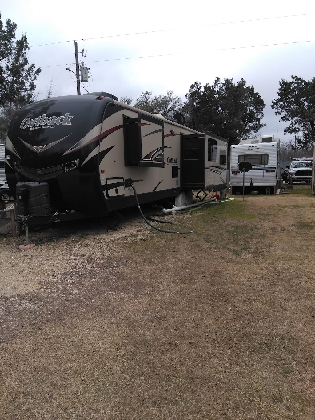 Diamond B RV Park | 142, 120 Private Road, Whitney, TX 76692, USA | Phone: (254) 694-0153