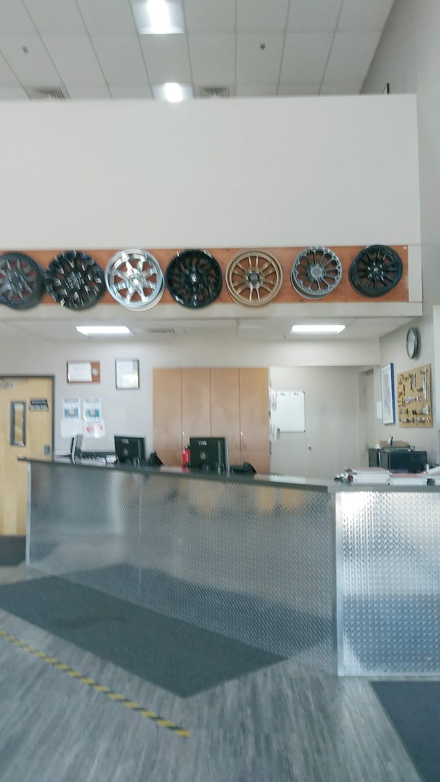 Roberts Tire Sales, Inc. | 4747 S Power Rd, Mesa, AZ 85212, USA | Phone: (480) 967-8805