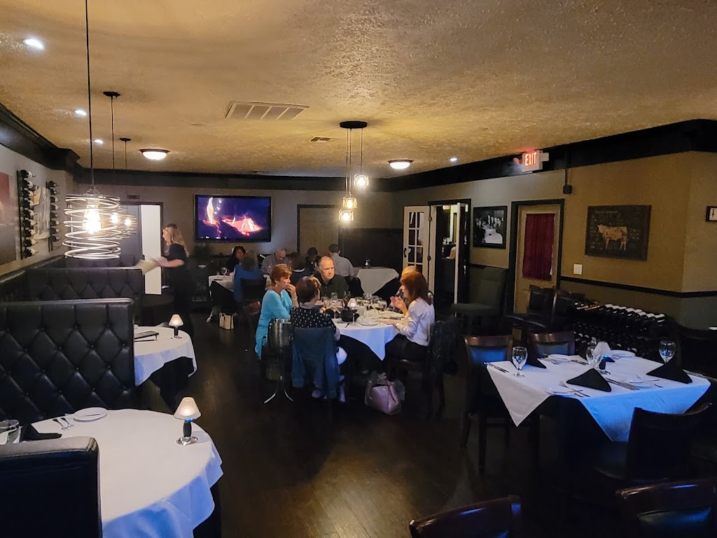 Michael Johns Restaurant (MJs) | 1040 Carlton Arms Blvd, Bradenton, FL 34208, USA | Phone: (941) 747-8032