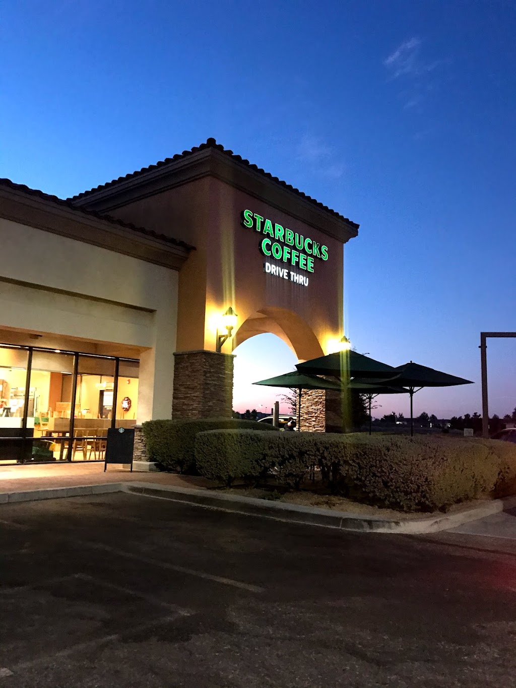 Starbucks | 15617 Roy Rogers Dr, Victorville, CA 92394, USA | Phone: (760) 843-3557