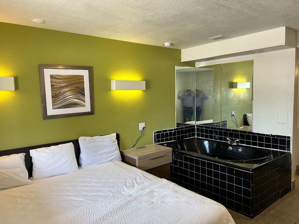 MOTEL 9 | 1724 Lorain Blvd, Elyria, OH 44035, USA | Phone: (215) 917-9234