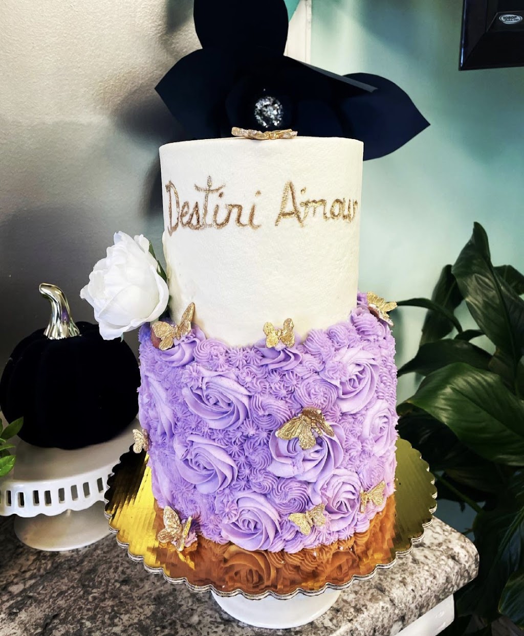 Sweet Temptations Custom Artisan Cakes | 21206 Chesterfield Ave, South Chesterfield, VA 23803, USA | Phone: (804) 526-4760