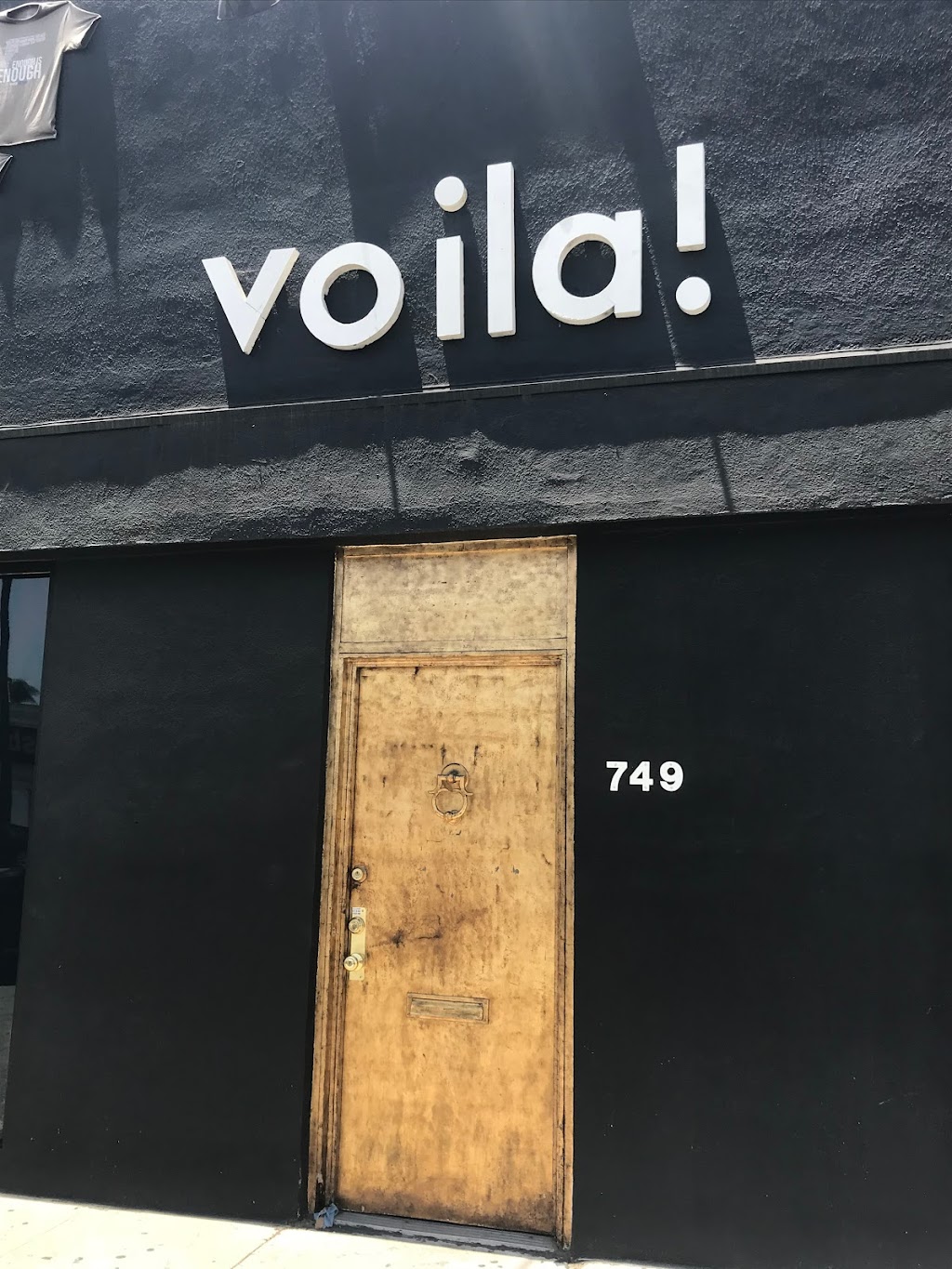 voila! Framing | 749 N La Brea Ave, Los Angeles, CA 90038, USA | Phone: (323) 954-0418