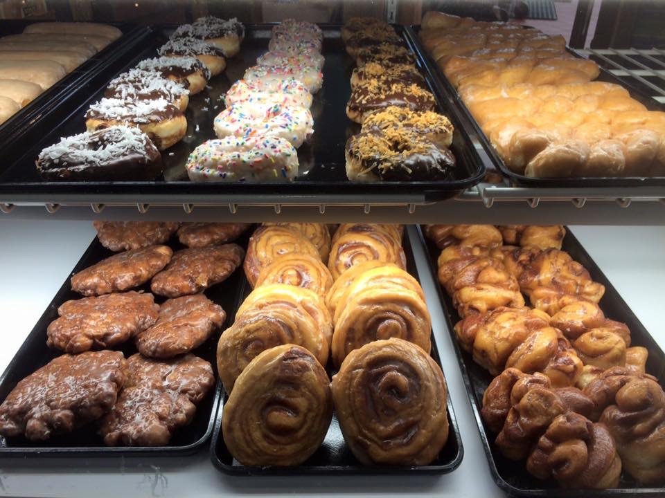 Daylight Donuts | 7480 Parkway Dr #132, Leeds, AL 35094, USA | Phone: (205) 702-6717