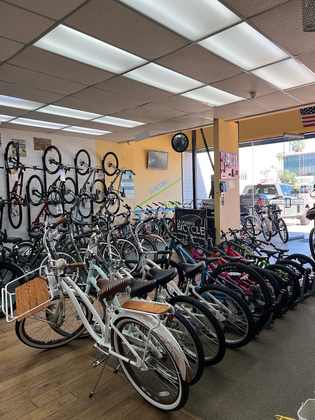 California Bicycle Inc | 7462 La Jolla Blvd, La Jolla, CA 92037, USA | Phone: (858) 454-0316